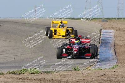 media/Apr-30-2022-CalClub SCCA (Sat) [[98b58ad398]]/Group 6/Race (Outside Grapevine)/